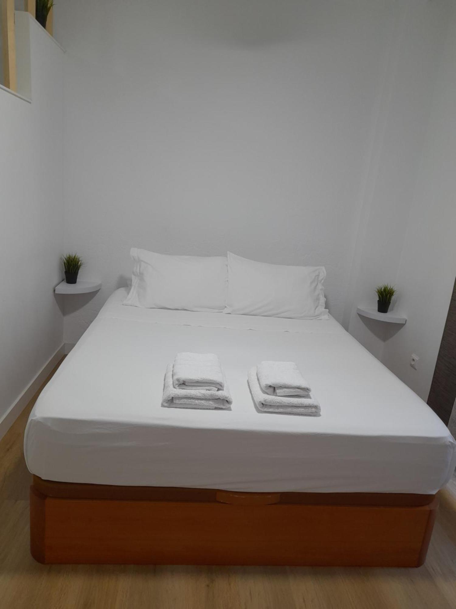 Comodo Aparta Estudio Centrico En Alicante Extérieur photo