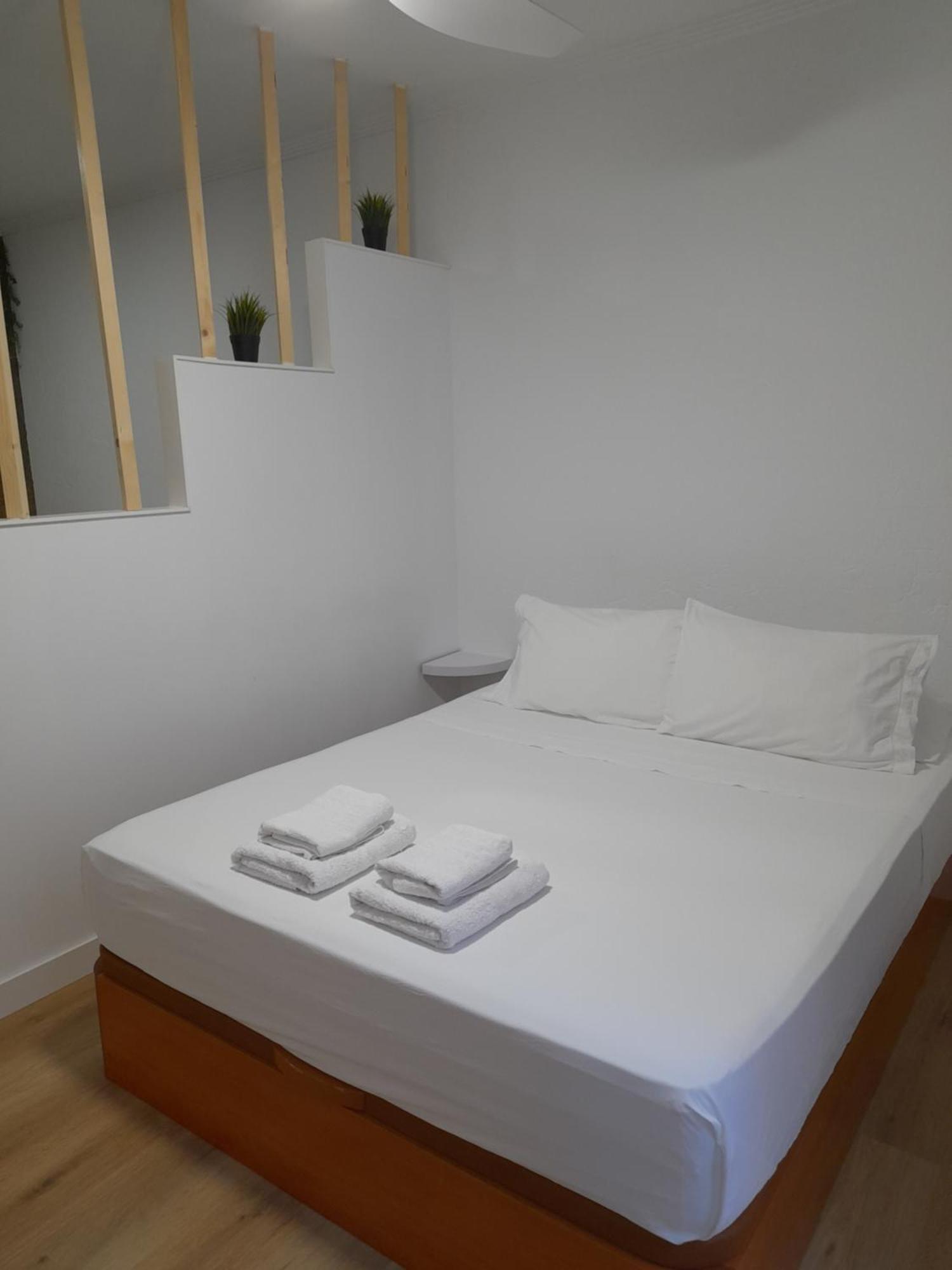 Comodo Aparta Estudio Centrico En Alicante Extérieur photo